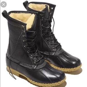 L.L. Bean Women's Signature Wicked Good Bean Boots, 10", Shearling, Black size 9